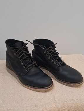 Redwing Black Ladies Classic Lace-Up Style Boots